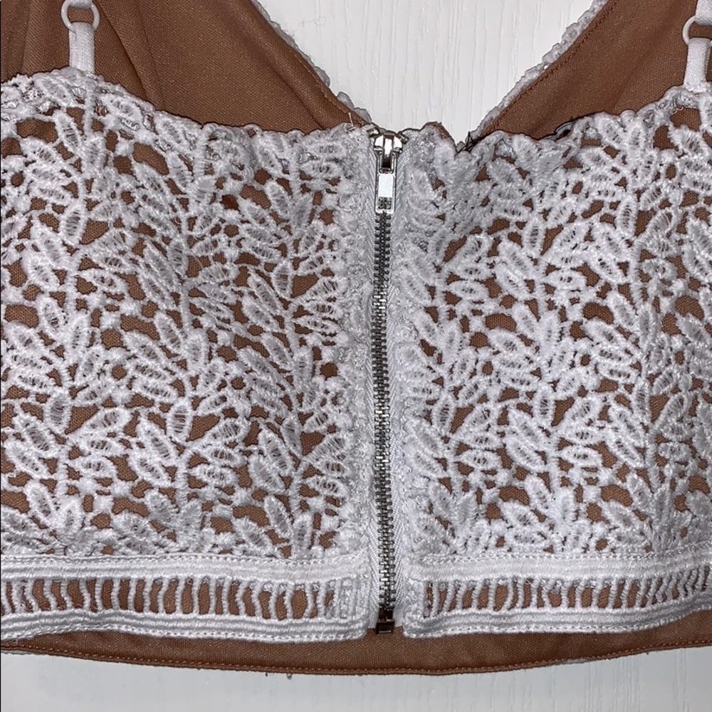 Lace Crop Top - Picture 5 of 6